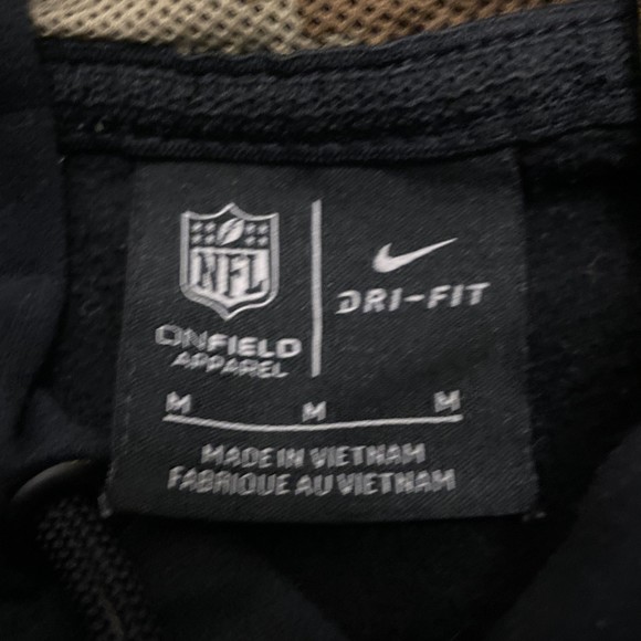 (SOLD) Nike Dri-Fit Dallas Cowboys Salute To Service Hoodie - Picture 6 of 6